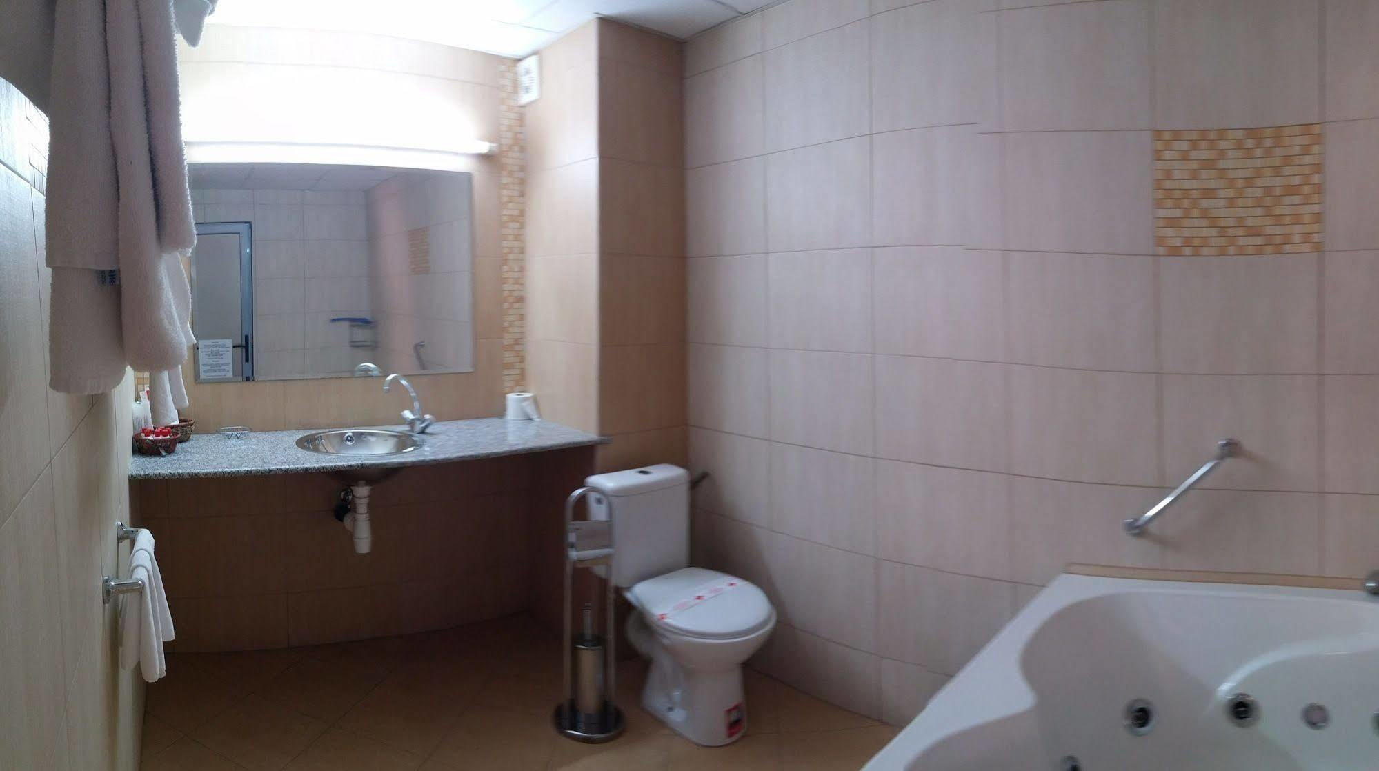 Atm Center Hotel โซเฟีย ภายนอก รูปภาพ